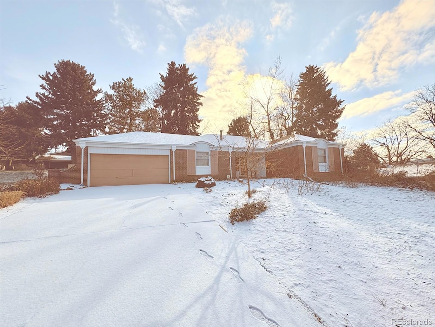 6829 S Elizabeth Cir, Centennial, CO 80122 - photo 1