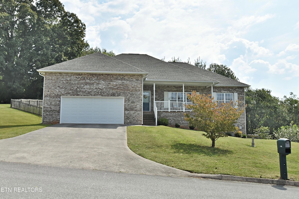 For Sale $450,000 • Co-Listing Agent