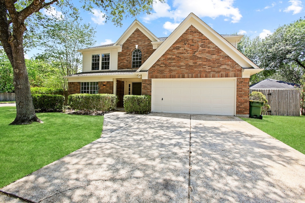 3916 Beechwood Dr, Pearland, TX 77584 - photo 1