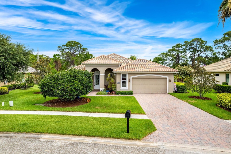 7663 Fieldstone Ranch Sq (32)