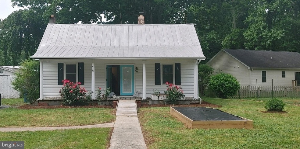 650 Del Rhodes Ave, Queenstown, MD 21658 - photo 1