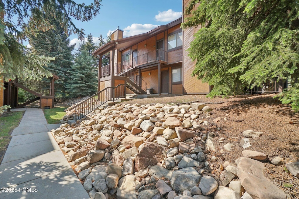 1-web-or-mls-Canyons Resort Dr i1-1306-0