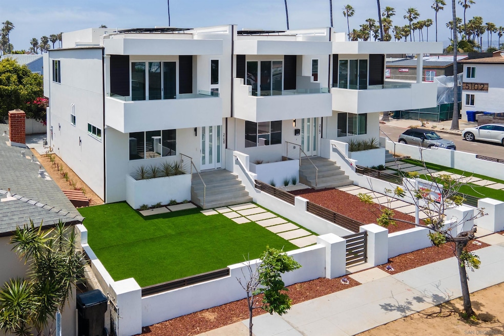 2158 Abbott St, San Diego, CA 92107 - photo 1