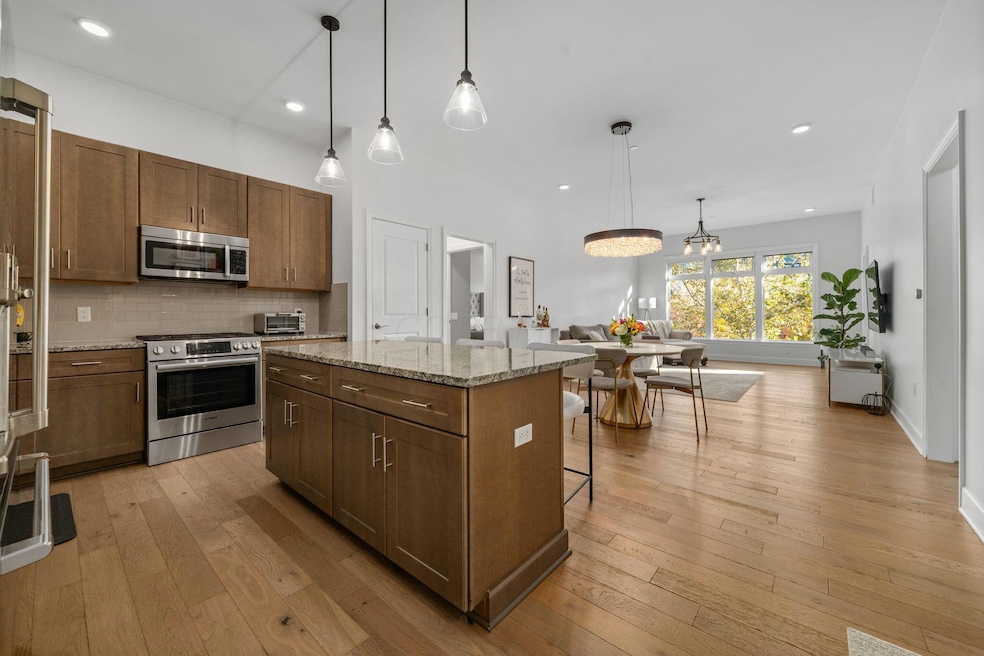 For Sale $545,900 • Co-Listing Agent