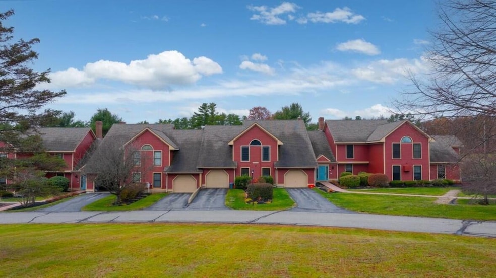 For Sale $399,900 • Co-Listing Agent