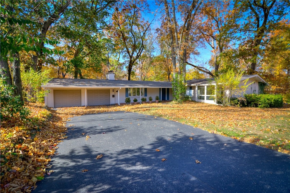 11 Allen Bend Place, Decatur, IL 62521 - photo 1