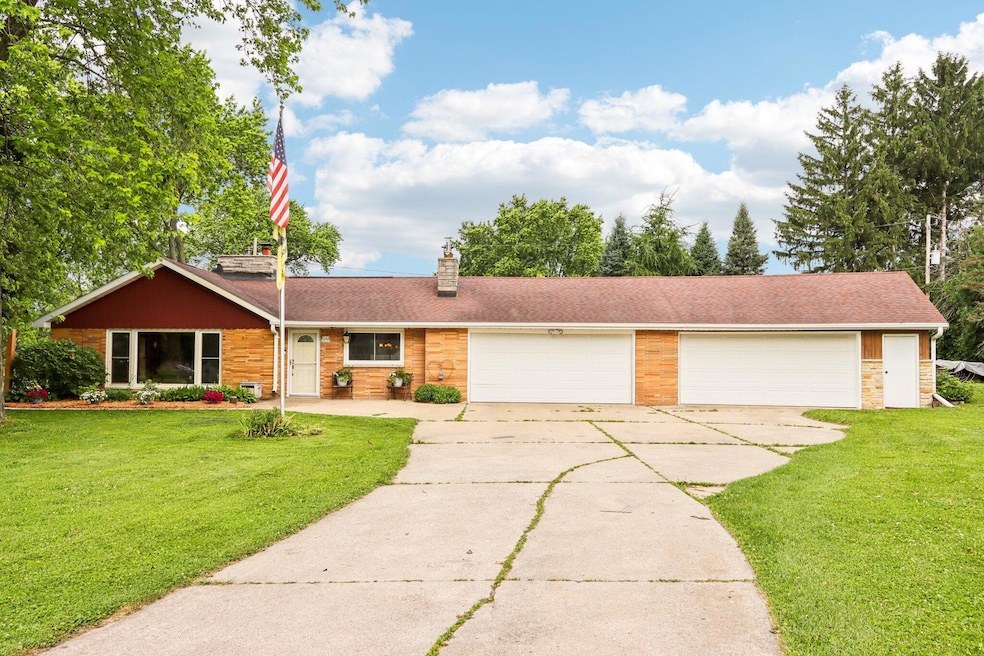 6-web-or-mls-W262S3159 View Dr-S2506-006