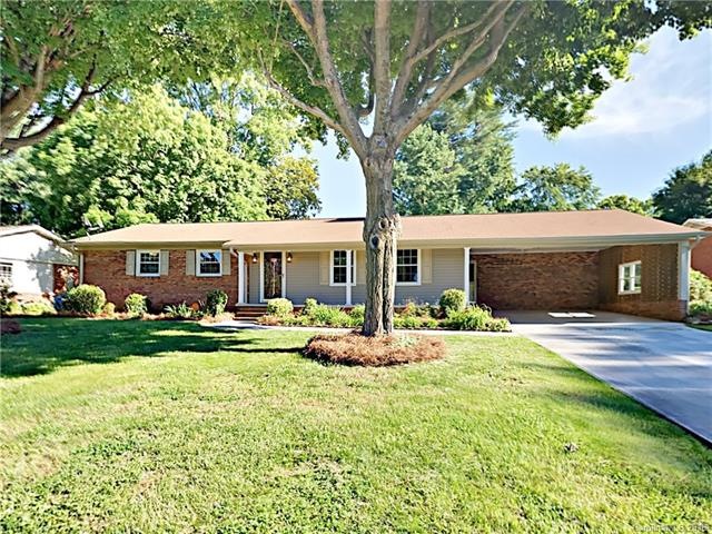 1412 Mount Vernon Ave, Statesville, NC 28677 - photo 1