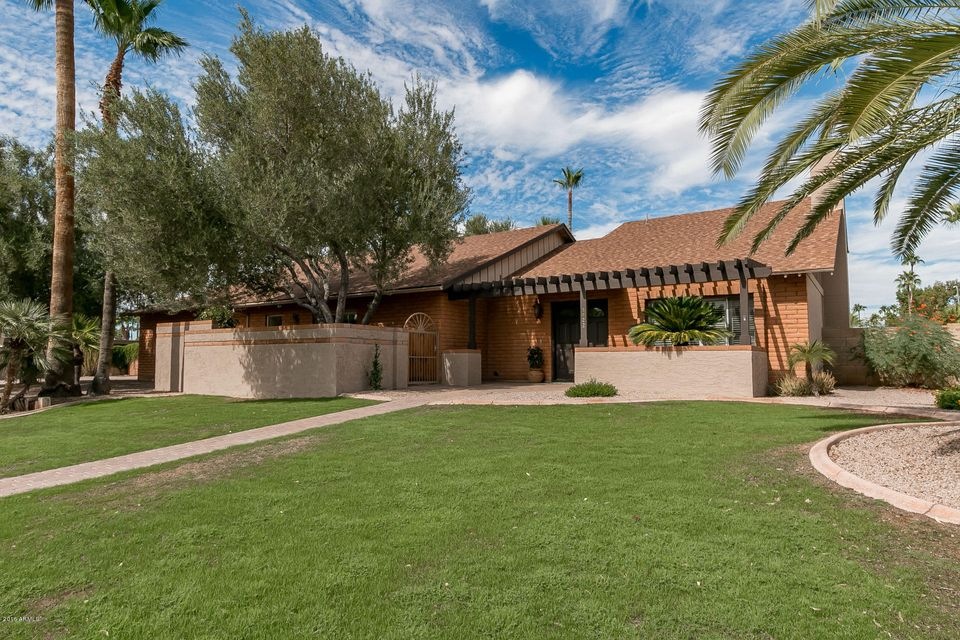 5822 E Charter Oak Rd.