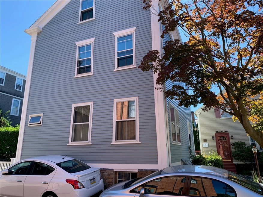113 Prospect Hill St unit 2, Newport, RI 02840 - photo 1