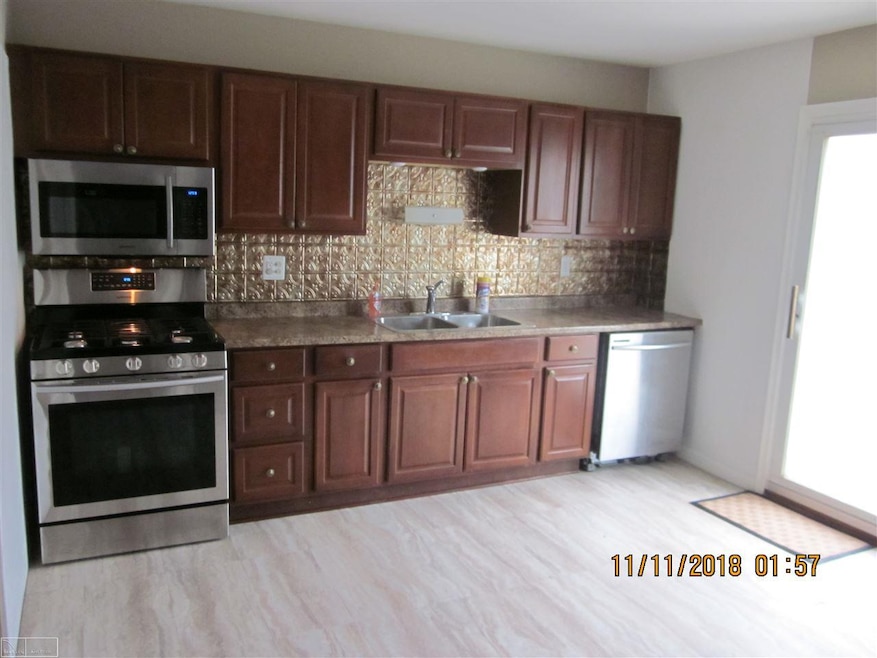 26640 Belanger St, Roseville, MI 48066 - photo 1