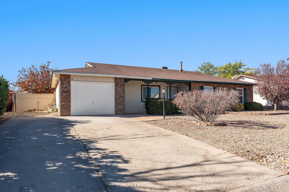 85 Lynwood Dr SE, Rio Rancho, NM 87124 - photo 1