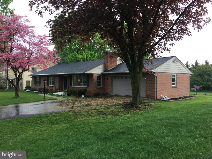 13233 Glendale Dr, Hagerstown, MD 21742 - photo 1