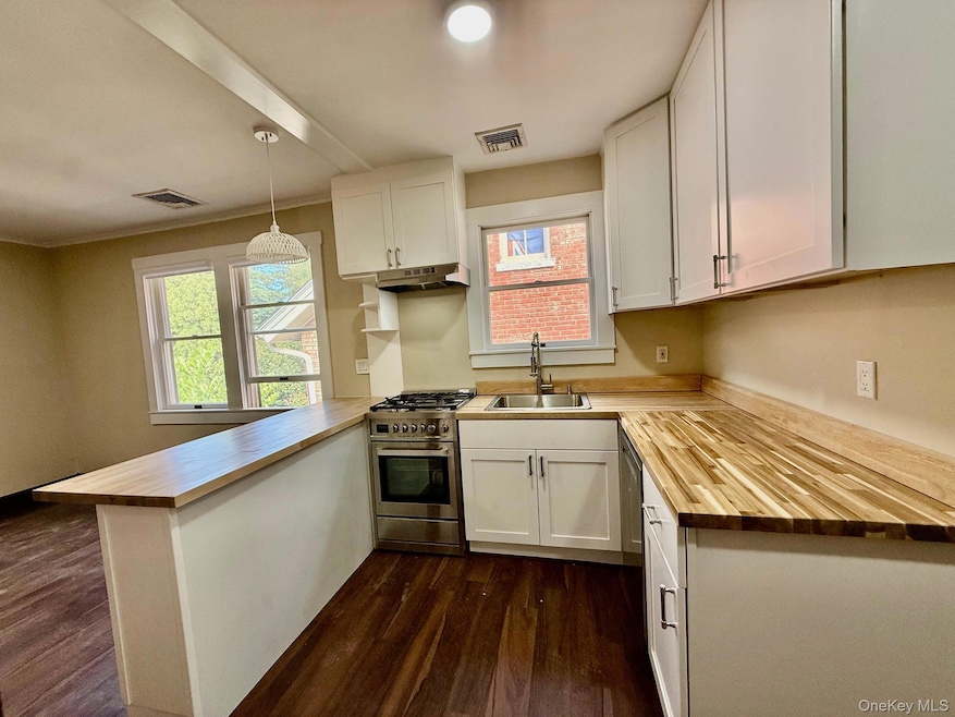 For Rent $2,975/month