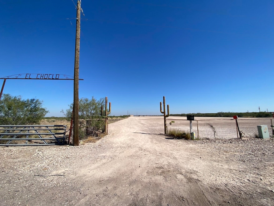 549 Garza-Jones Ln, Laredo, TX 78045 - photo 1