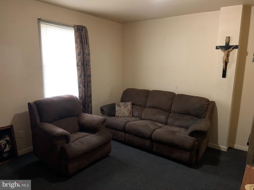 217 Warren St, Gloucester City, NJ 08030 - photo 1