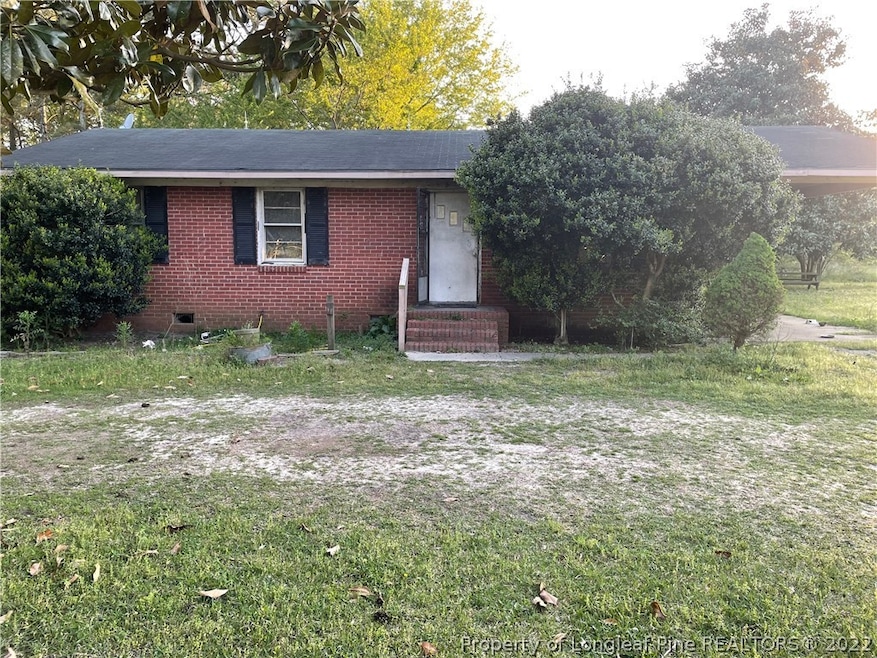 1504 McBryde Mill Rd, Red Springs, NC 28377 - photo 1