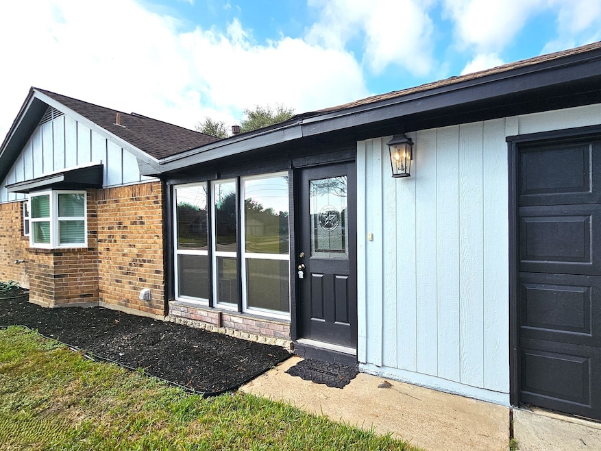 7002 Sandswept Ln, Houston, TX 77086 - photo 1