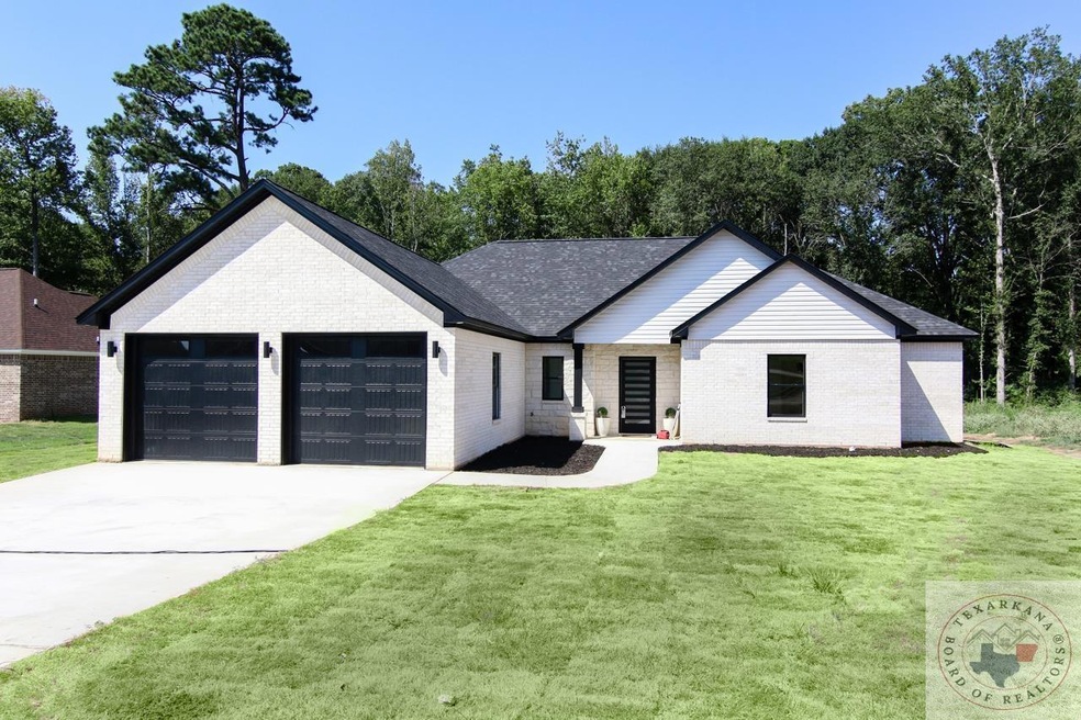 1054 Brown Dr, Wake Village, TX 75501 - photo 1