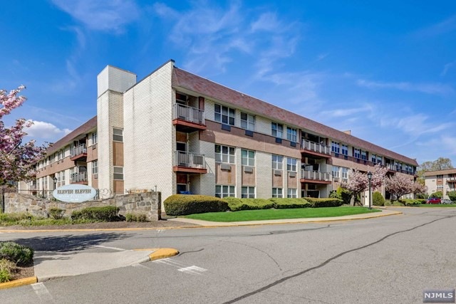 Waterside Condominiums unit C11, Edgewater, NJ 07020 - photo 1