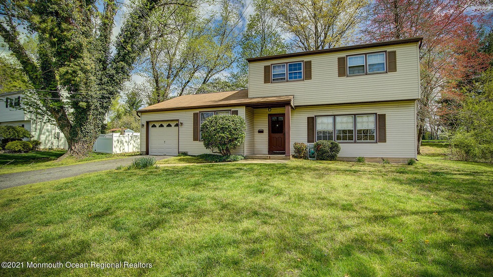 13 Briarheath Ave, Manalapan, NJ 07726 - photo 1