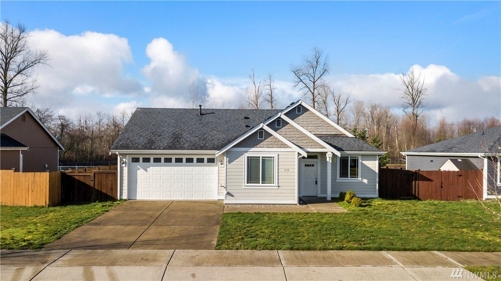 919 Grinnell Ave SW, Orting, WA 98360 - photo 1