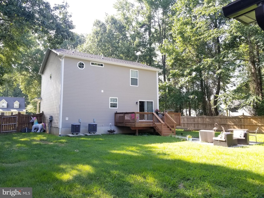 1360 Holly Vista Dr, Colonial Beach, VA 22443 - photo 1