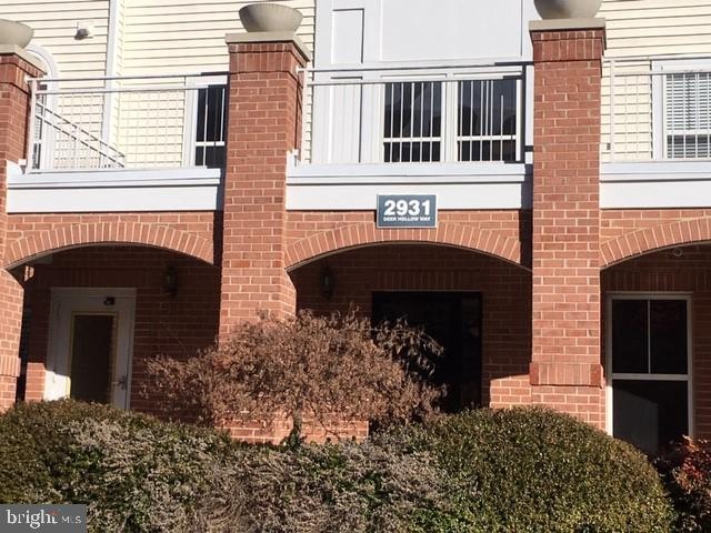 2931 Deer Hollow Way unit 108, Fairfax, VA 22031 - photo 1