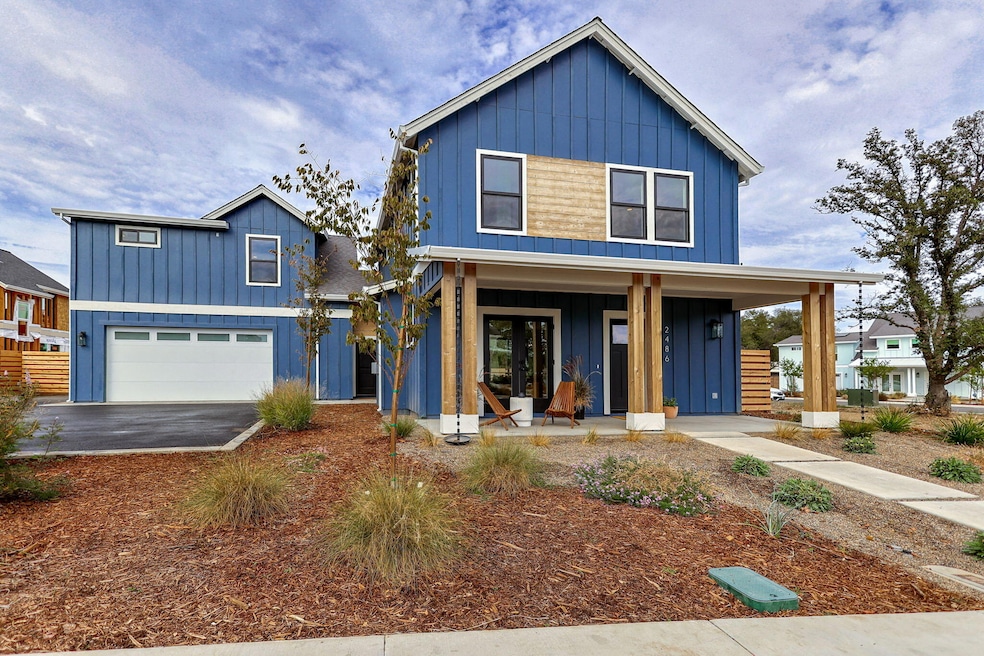 For Sale $589,900 • Co-Listing Agent