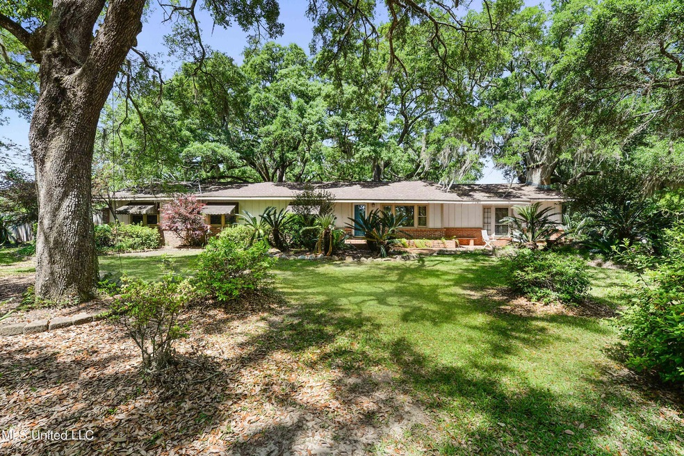 1136 Stanfield Point (2)