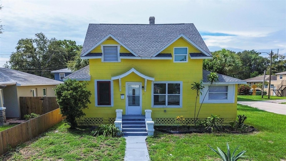 1438 10th Ave S, Saint Petersburg, FL 33705 - photo 1