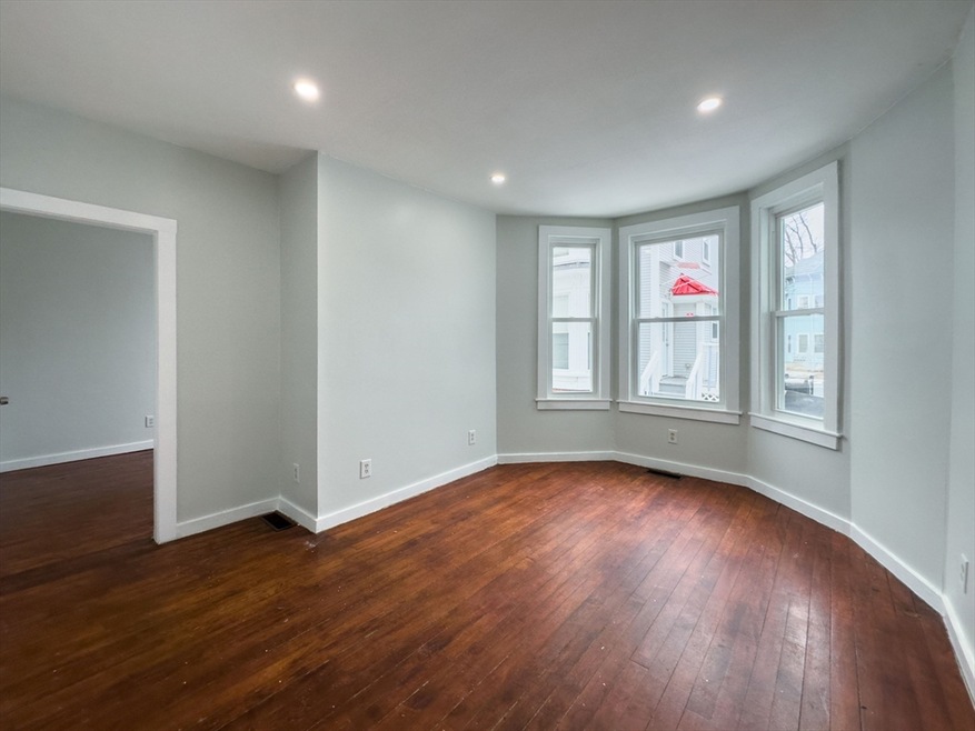 37 Cedar St unit 1B, Haverhill, MA 01830 - photo 1