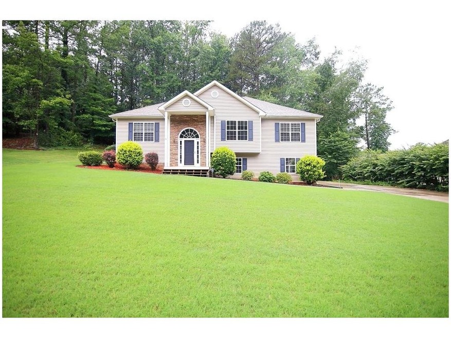 WELCOME TO THIS BEAUTIFUL HOME IN A QUIET NEIGHBOR