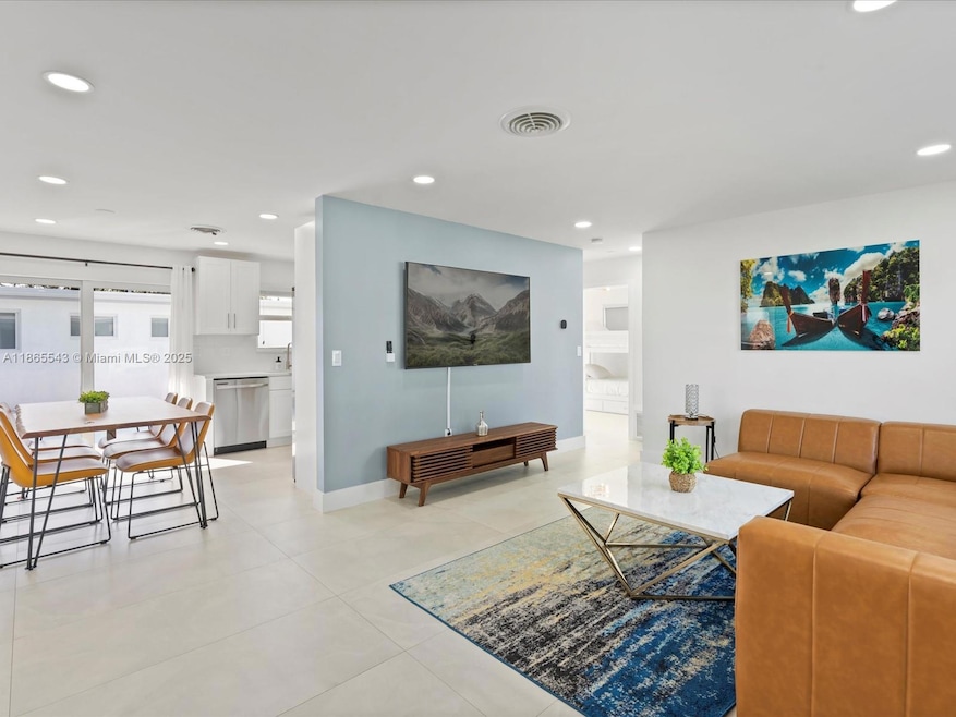 6340 Coolidge St, Hollywood, FL 33024 - photo 1