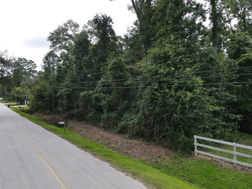 215 Little Doe Dr, Crosby, TX 77532 - photo 1