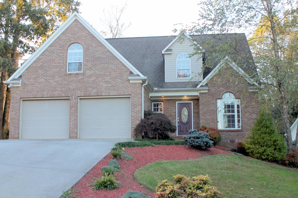 Welcome to 11023 Walnut Creek