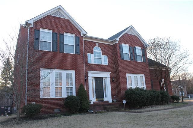 Located on one of the largest home sites in the Wimbledon section of Fieldstone Farms, this all brick home has a great floor plan offering a study with french doors, formal dining room opening to the large eat in kitchen and spacious family room