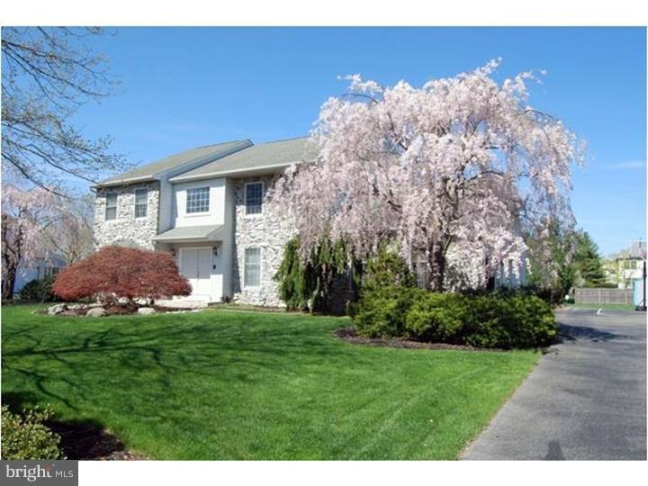 733 Park Rd, Lansdale, PA 19446 - photo 1