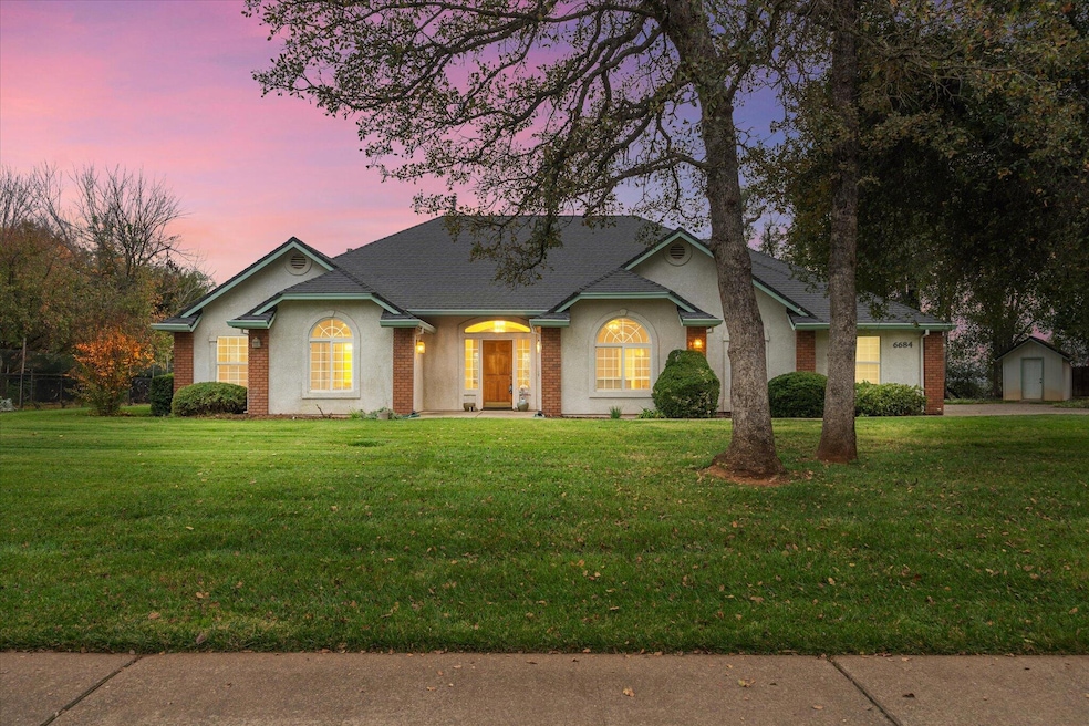 6684 Riata Dr, Redding, CA 96002 - photo 1