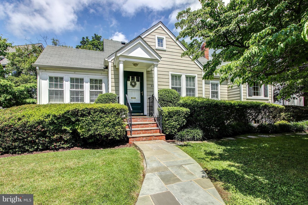 8504 Salem Way, Bethesda, MD 20814 - photo 1