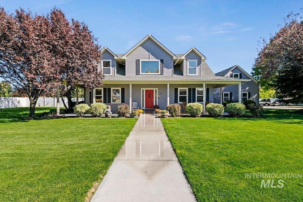 Pending $899,999 • Co-Listing Agent