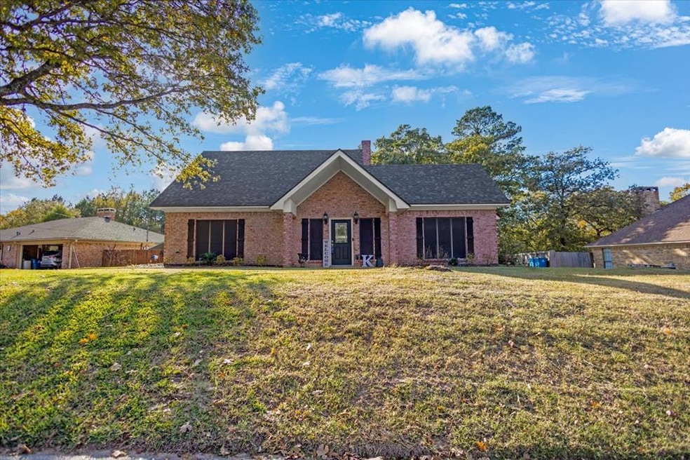 1701 Edgebrook St, Henderson, TX 75652 - photo 1