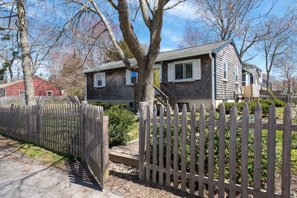 24 Meadowview St.