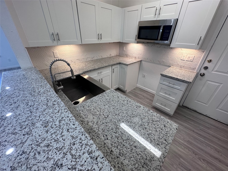 6946 Paris St unit B, Houston, TX 77021 - photo 1