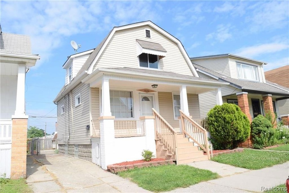 11654 Moran St, HamtraMcK, MI 48212 - photo 1