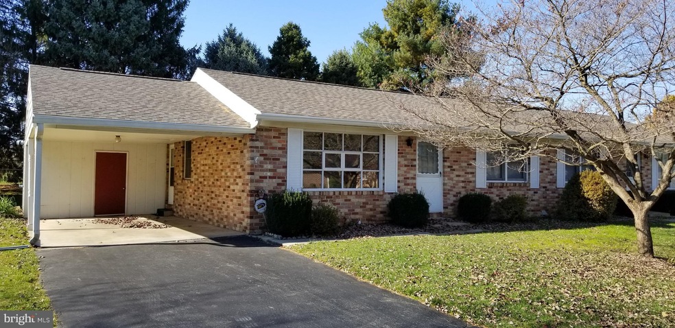 1529 Crest View Ave, Hagerstown, MD 21740 - photo 1