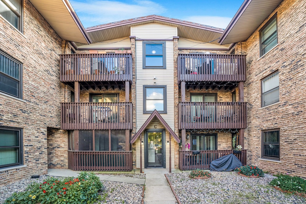 4553 W 56th St unit 204, Chicago, IL 60629 - photo 1