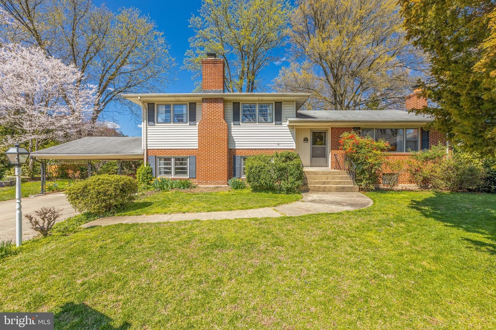 604 Longview Ct NE, Vienna, VA 22180 - photo 1