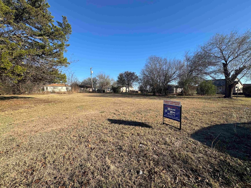 1240 S 9th St, Duncan, OK 73533 - photo 1