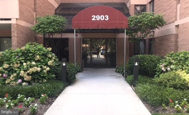 2903 Fallstaff Rd unit 404, Baltimore, MD 21209 - photo 1